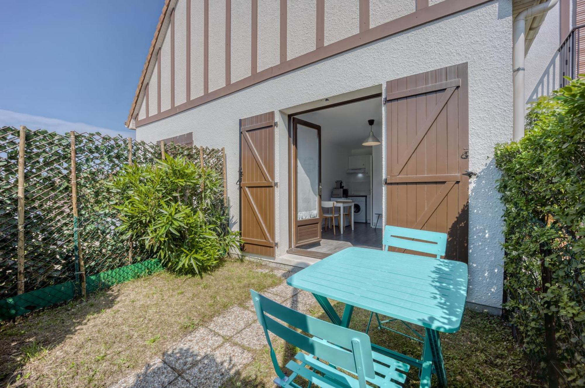 Le Petit Normand - Studio Avec Jardin A 500 M De La Plage クルル・シュル・メール エクステリア 写真